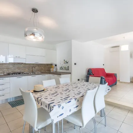 Attico Vista Mare Cvg37